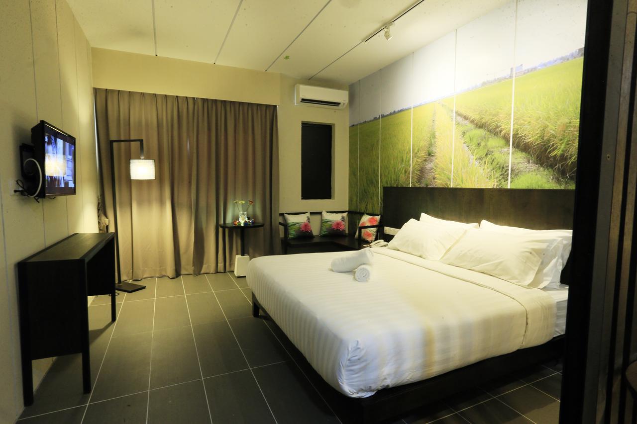 VI Boutique Hotel Kuala Selangor Buitenkant foto