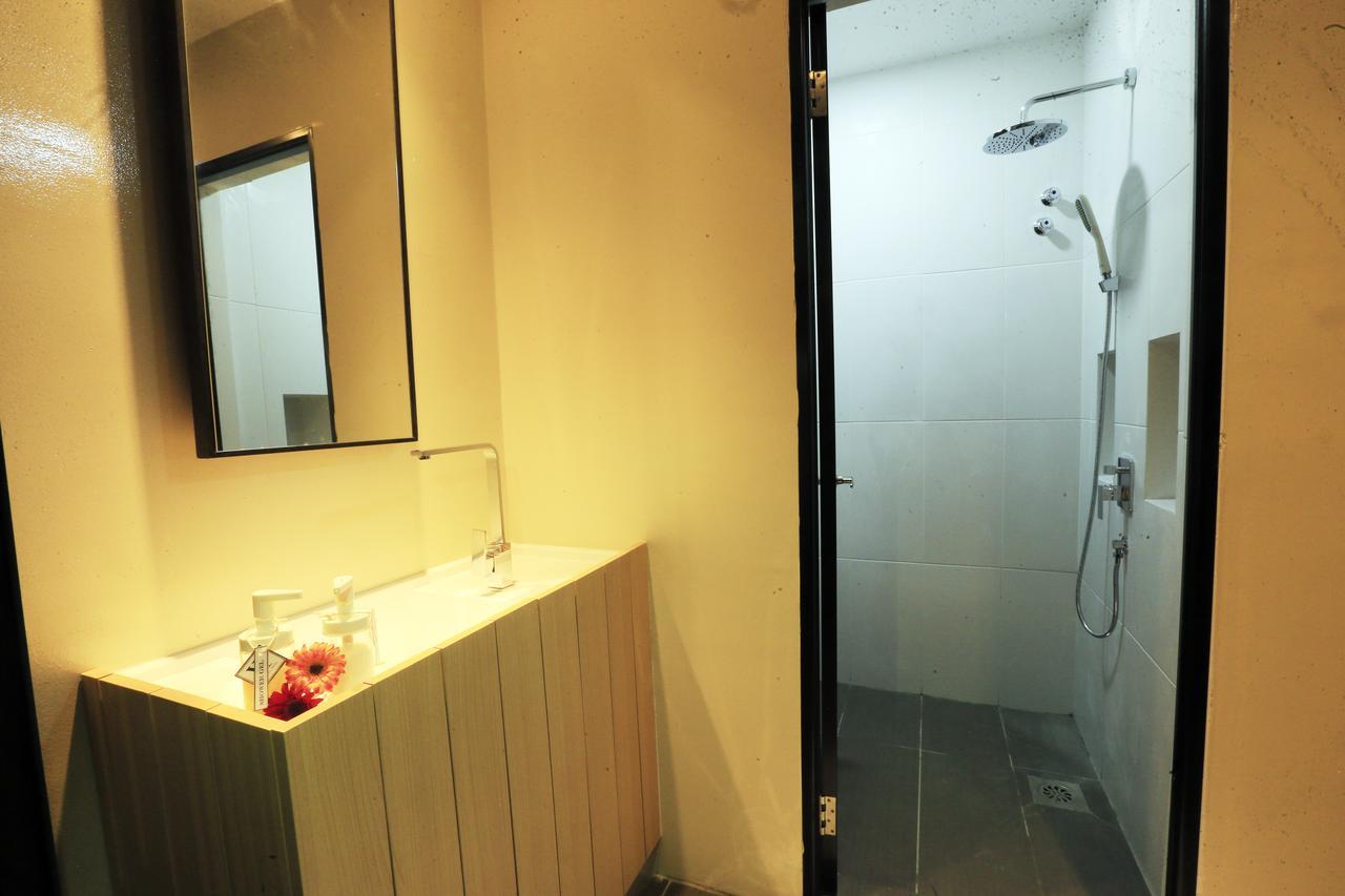VI Boutique Hotel Kuala Selangor Buitenkant foto